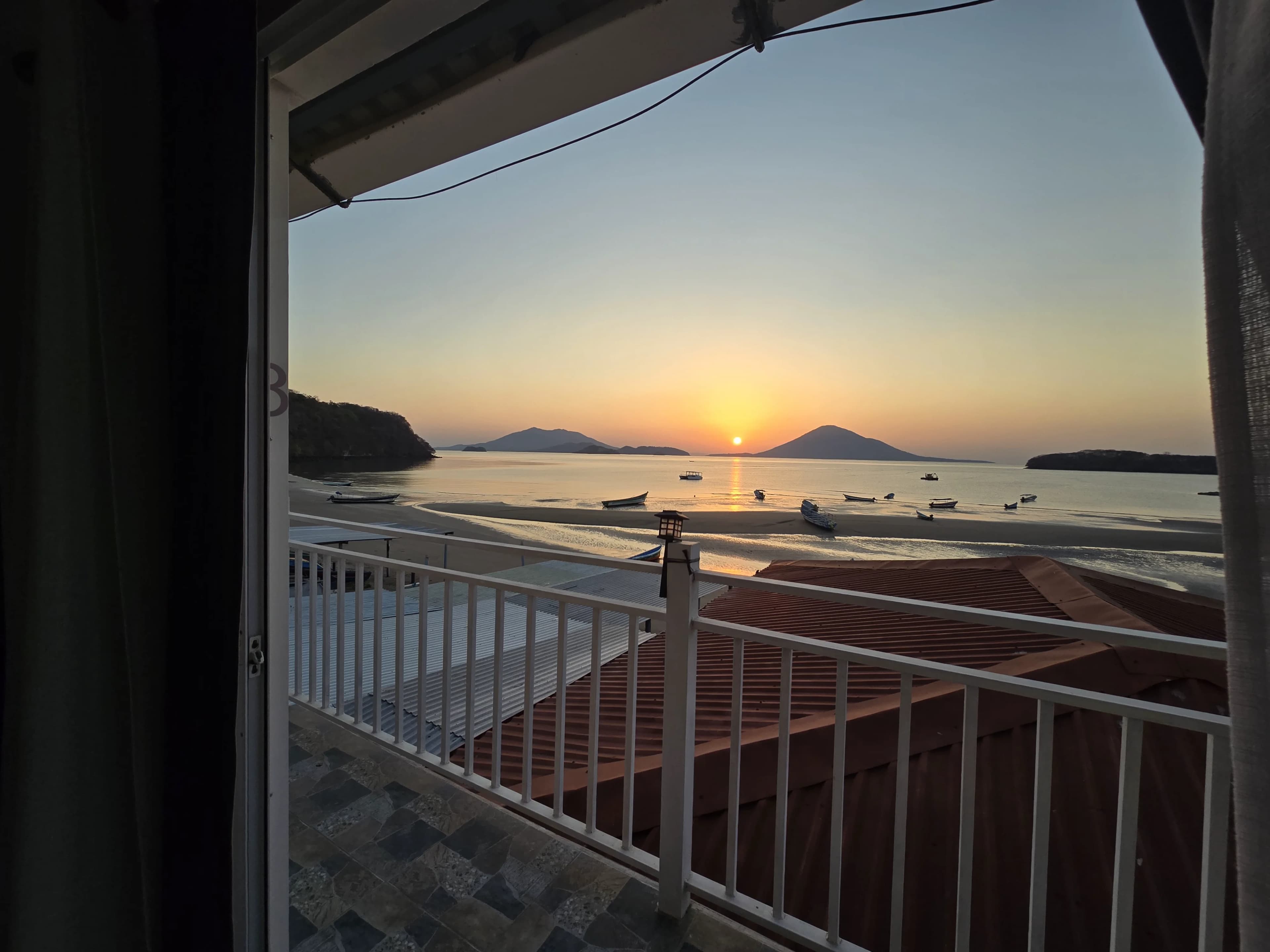 Habitación #8 — Deluxe con Terraza - Miniatura 3